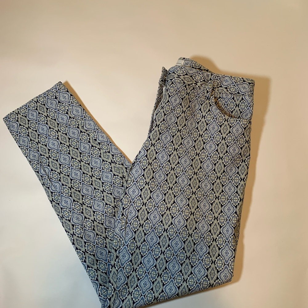Elliott Lauren Geometric Pattern Shades of Blue Pants. Sz 8 lightweight